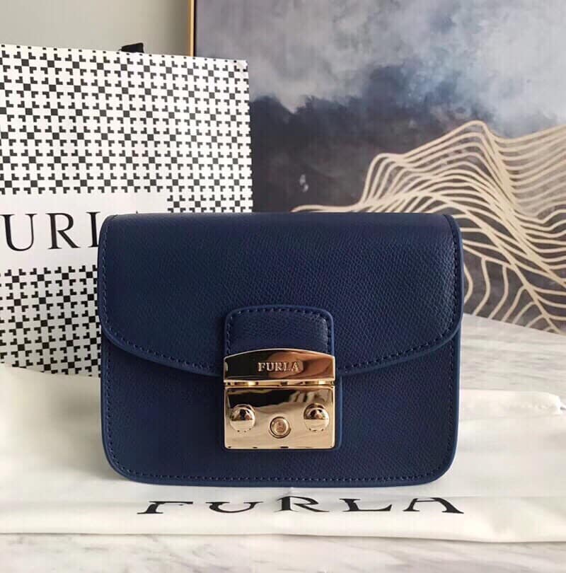  FURLA sz 17