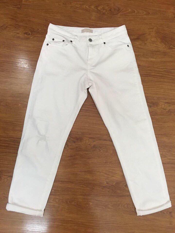 Jean trắng Uniqlo form baggy