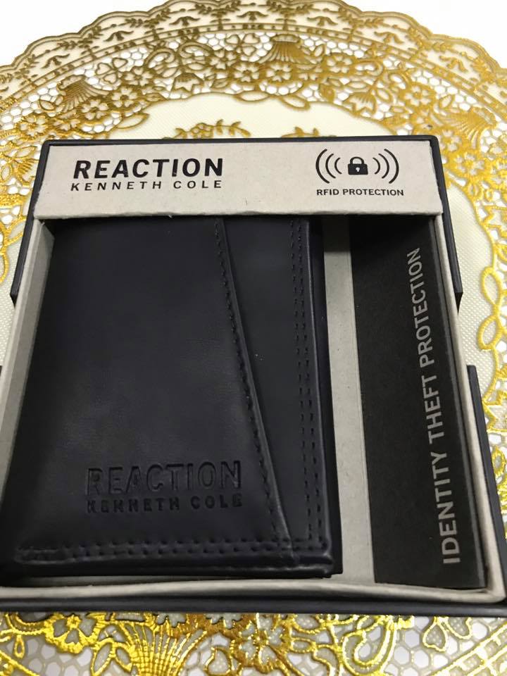 Ví nam hàng da thật hiệu Guess-Reaction-Tommy