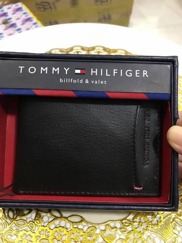 Ví nam hàng da thật hiệu Guess-Reaction-Tommy