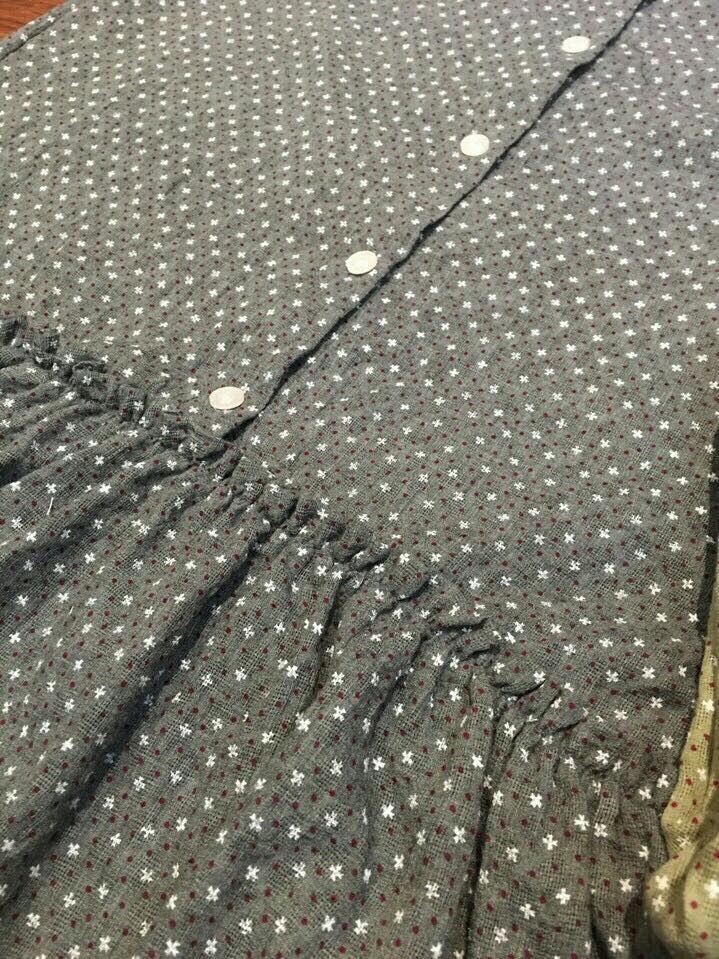 Đầm hạ eo chất thô vải mịn