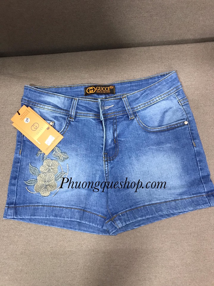 Short jean thêu
