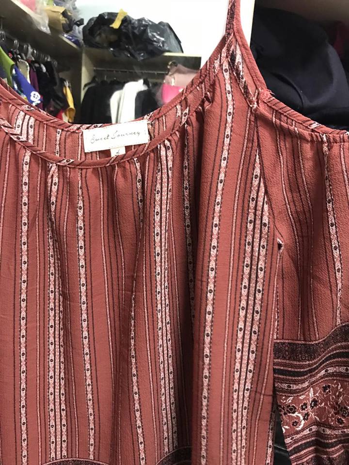 áo khoét vai thổ cẩm