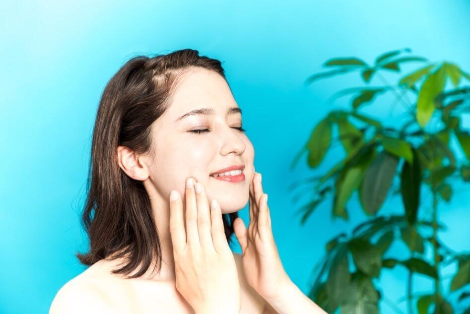 Bật mí những phương pháp làm đẹp da hiệu quả từ bột rau má