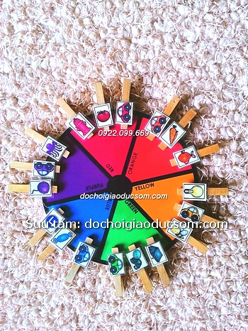 bé học phân biệt màu sắc