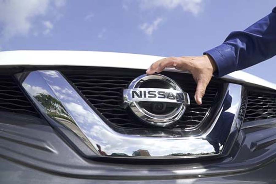 Xe Nissan bắt buộc phải có phụ kiện ô tô gì?