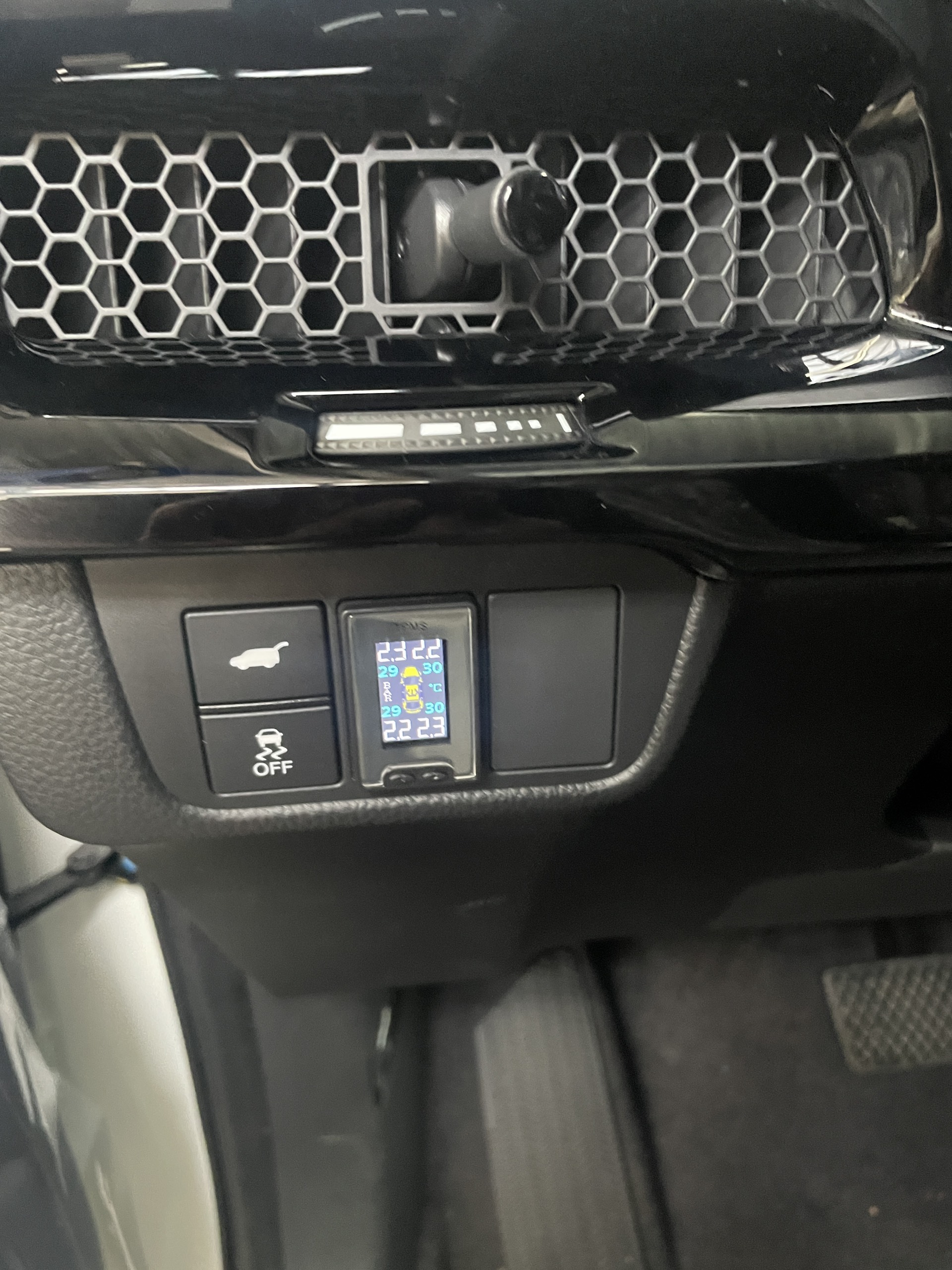 Cảm biến áp suất lốp cổng chờ Steelmate- SKYAUTO