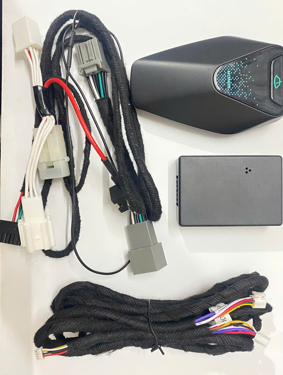 Tự động bật cần gạt mưa ô tô khi trời mưa- Skyauto