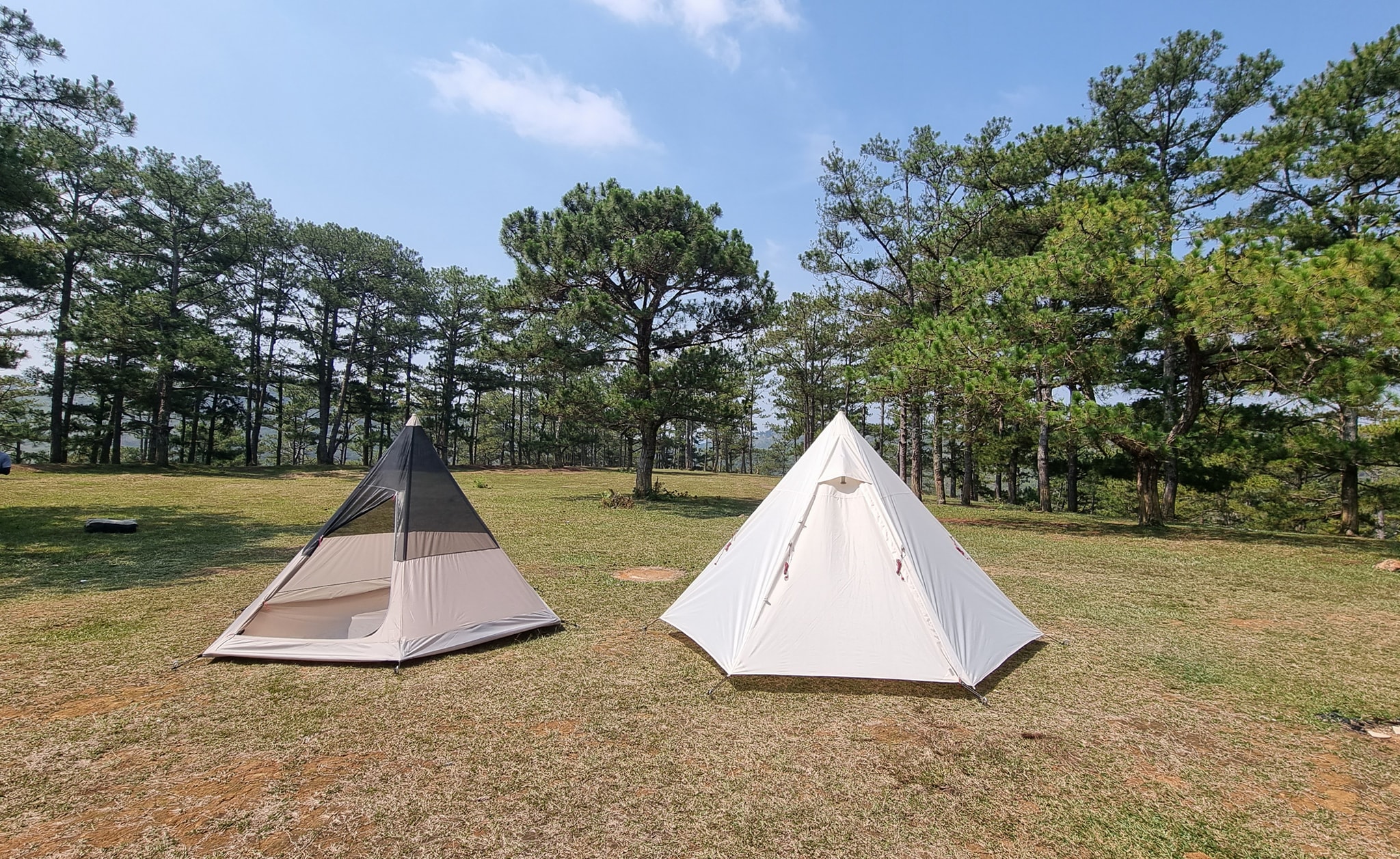 LỀU MÔNG CỔ, LỀU TRỤ DOUBLE HILL 4P