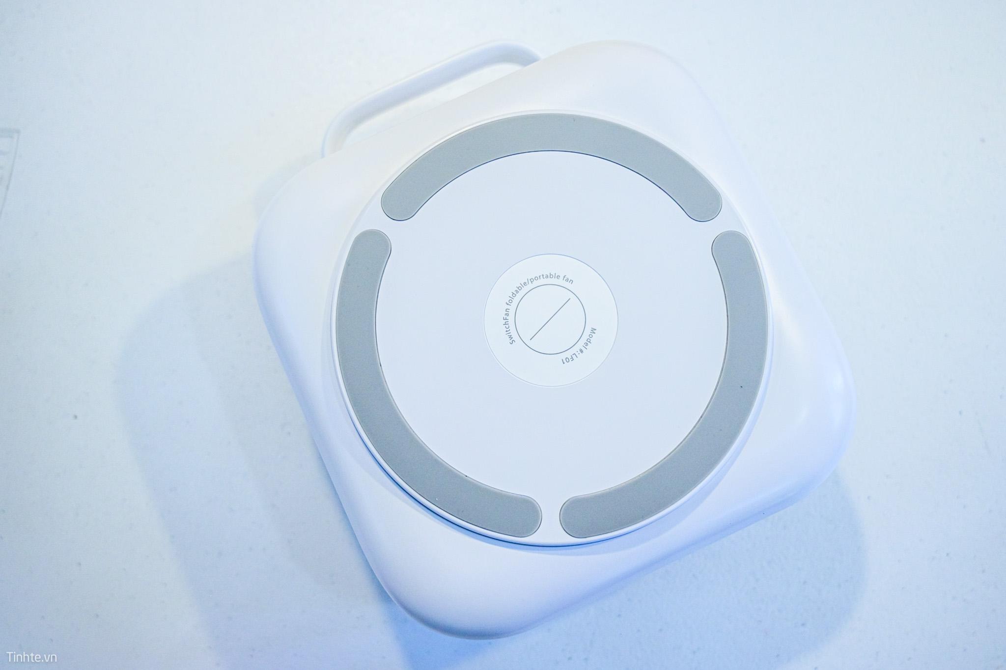 QUẠT TÍCH ĐIỆN DÃ NGOẠI GẤP GỌN SWITCHEASY SWITCHFAN