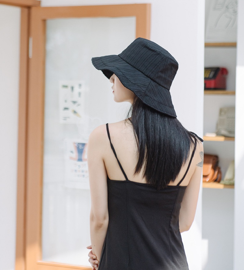 MŨ RỘNG VÀNH ĐI BIỂN NỮ NATUREHIKE NH21FS536