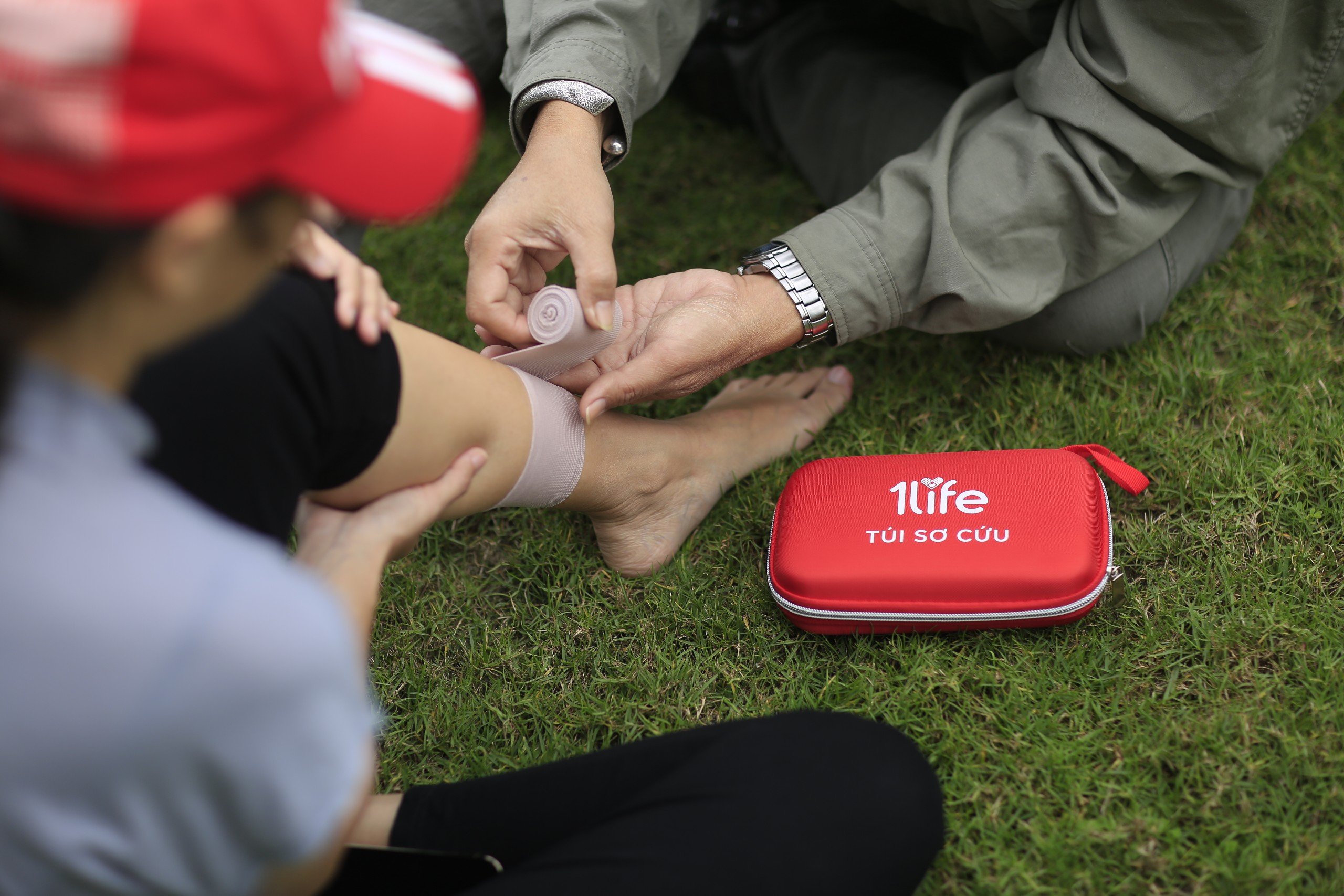 TÚI SƠ CỨU Y TẾ CÁ NHÂN