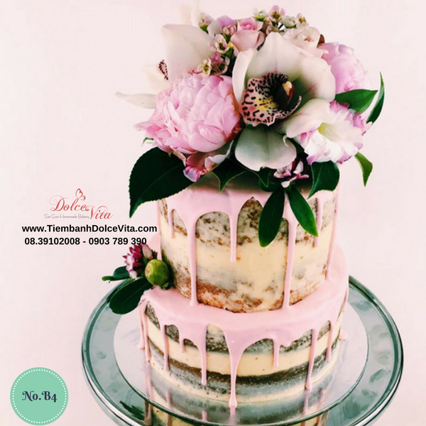 Bánh cưới trần (semi naked/ naked wedding cakes)