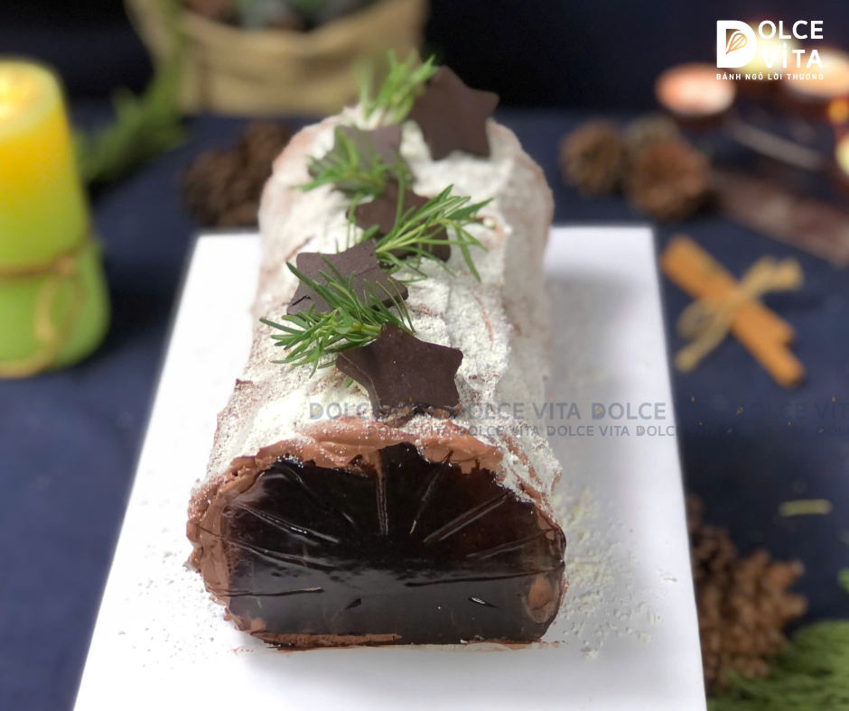 M036 Bánh khúc cây (Yule Log Cake for Christmas) cho mùa Giáng sinh 2025