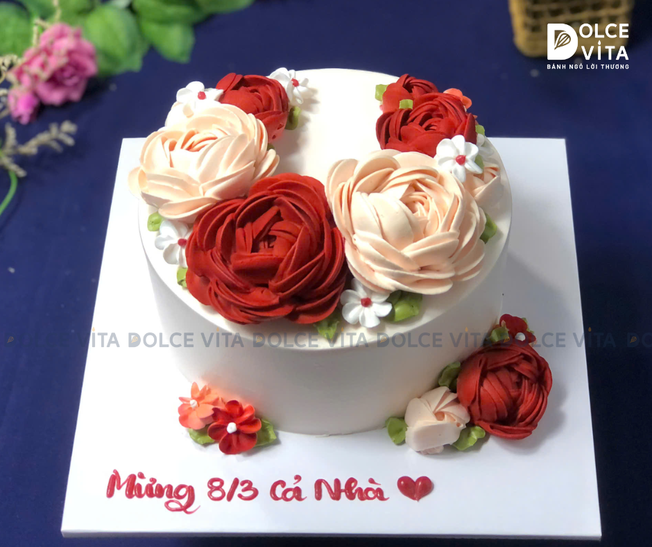 [1159] (SM80-120-180) Bánh kem Berry Cake ngày 8/3 – Hoa hồng kem tươi rực rỡ, quà tặng ý nghĩa cho phái đẹp