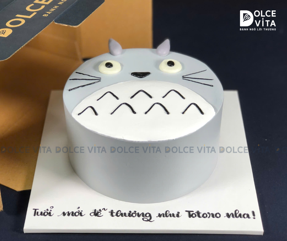 [060] (70) Bánh kem chủ đề Totoro - Nhân vật hoạt hình đáng yêu và bình yên