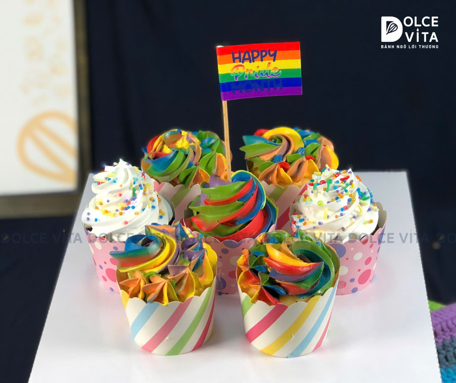 [1817] Set Cupcake trang trí trái tim cầu vồng - dành cho Pride month, cộng đồng LGBT