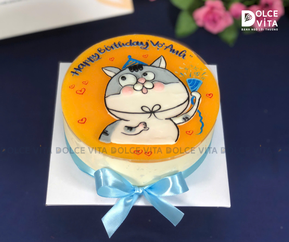 551 (60) Bánh mousse chanh dây vẽ hình mèo Ami tinh nghịch, đáng yêu