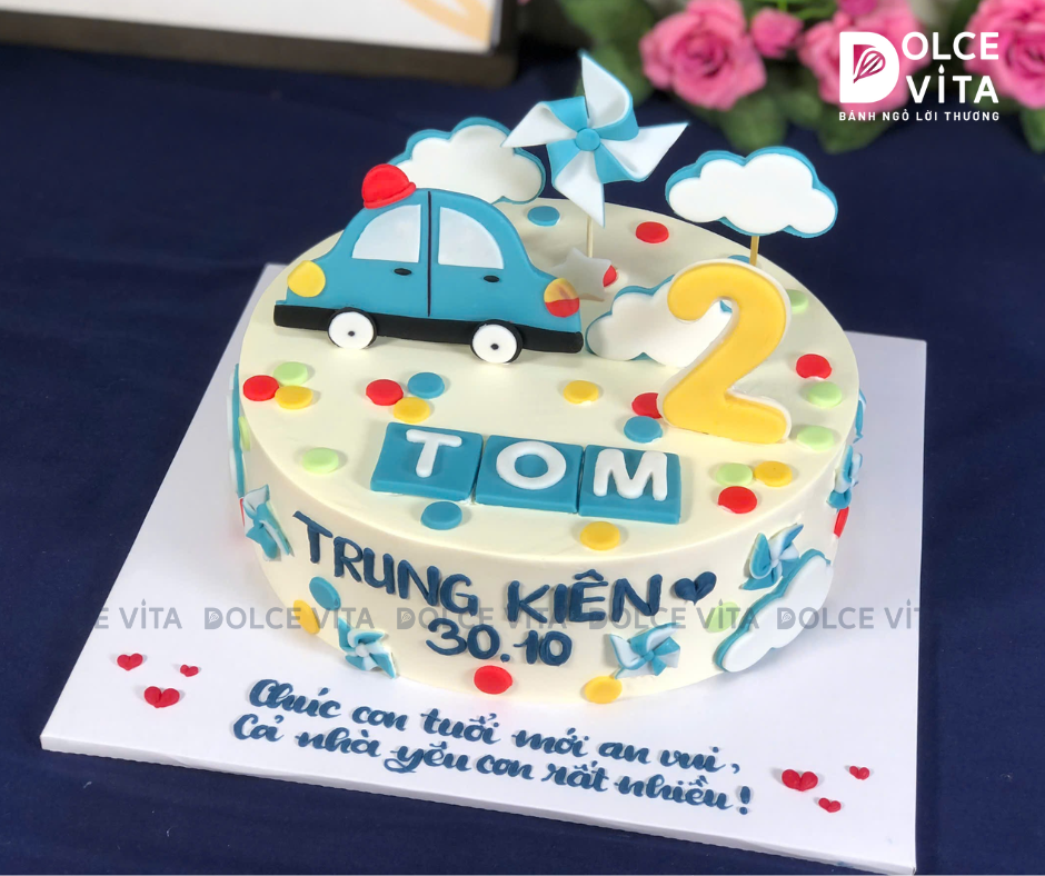 323 (200) Bánh tạo hình xe cảnh sát - Bánh sinh nhật bé trai chủ đề ô tô (đặt trước 2 ngày)