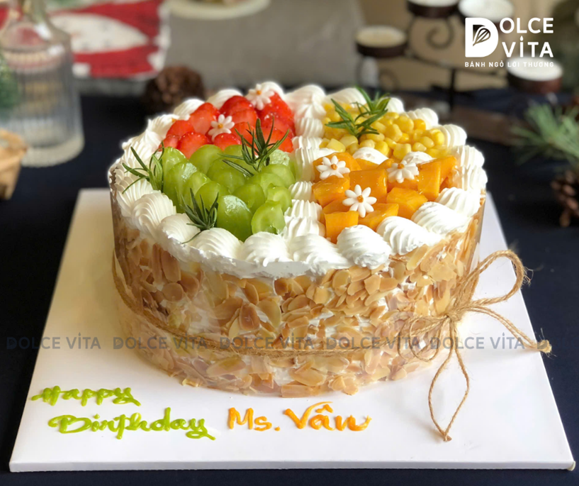 [2837] (90+) Bánh kem trang trí trái cây, hạnh nhân rực rỡ và ngon mắt