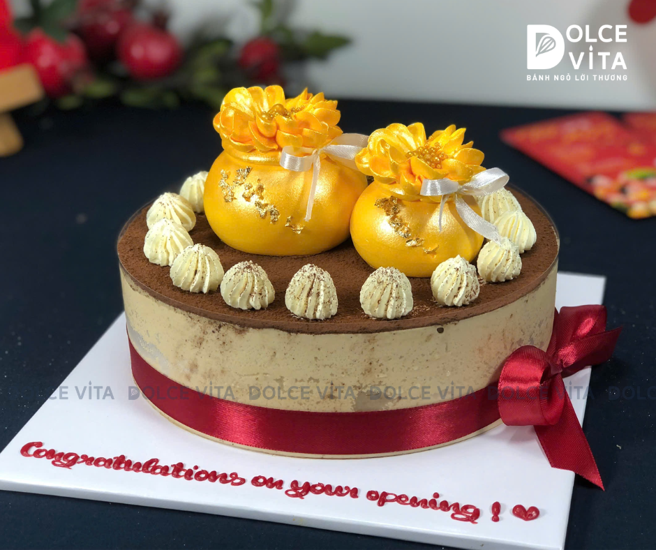[1118] (90/90/250) Bánh tiramisu trang trí túi tiền/ hũ vàng