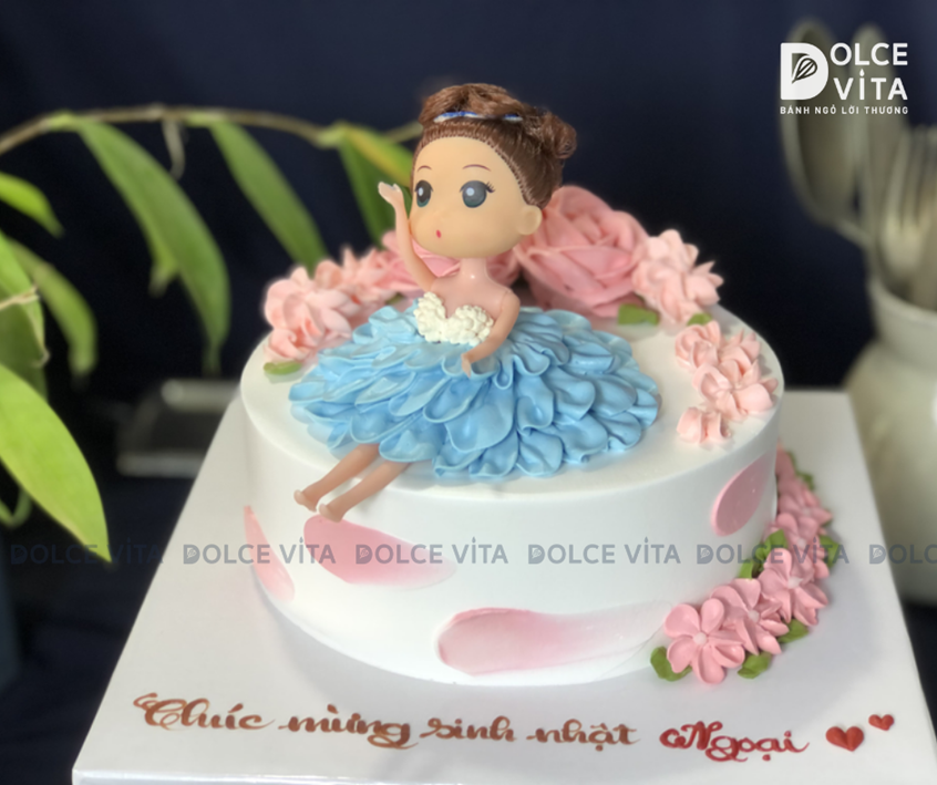 [1888] (80) Bánh Sinh Nhật Búp Bê Bé Gái Tone Hồng - xanh dương