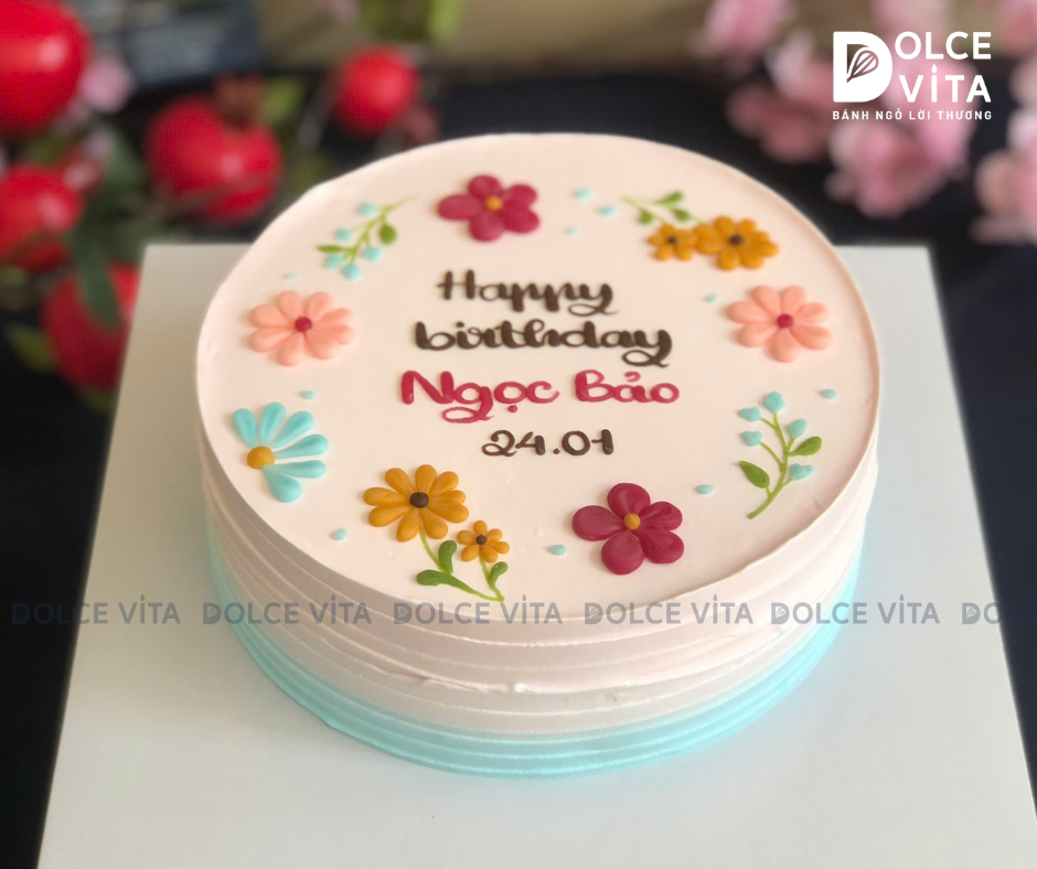 [2902] Bánh kem trang trí chi tiết nhẹ nhàng