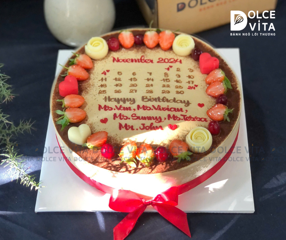 T027 - Tiramisu vẽ lịch, trang trí trái cây