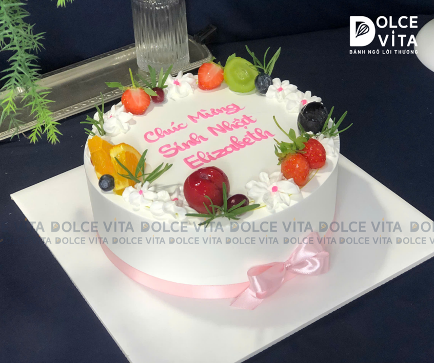 [842] Berry Cake - Bánh kem mứt dâu tằm trang trí hoa trang nhã