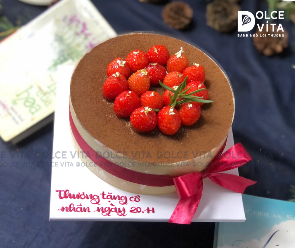 [1481] Tiramisu trang trí dâu tây tặng cho ngày của Ba (S30-50-90-130)