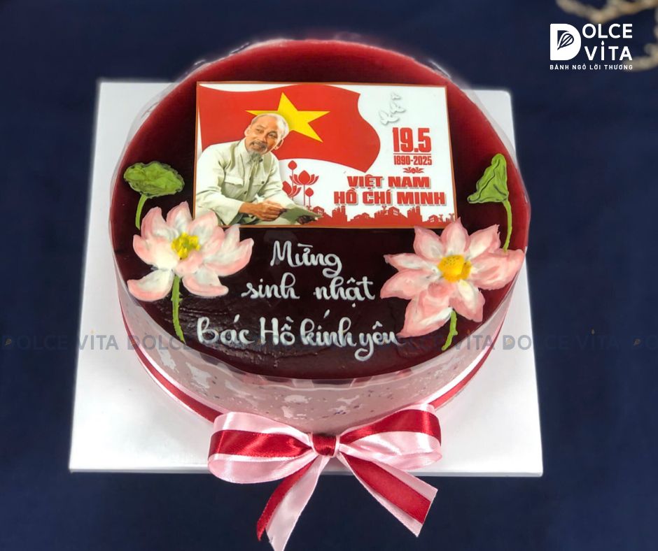 [1428] (100) Bánh kem hình Bác Hồ và hoa sen nhân dịp Quốc Khánh, Sinh nhật Bác