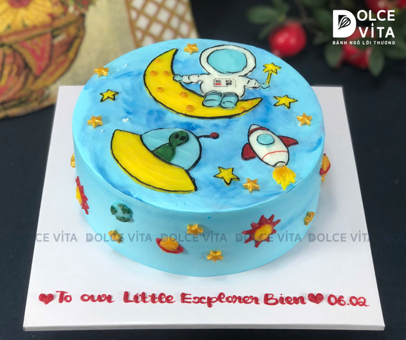 1050 (90) Bánh vẽ chủ đề vũ trụ, người ngoài hành tinh