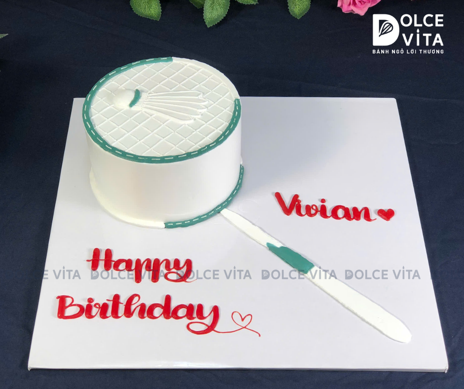 [1553] (100) Bánh Kem Mô Phỏng Vợt Cầu Lông – Món Quà Độc Đáo Cho Fan Cầu Lông