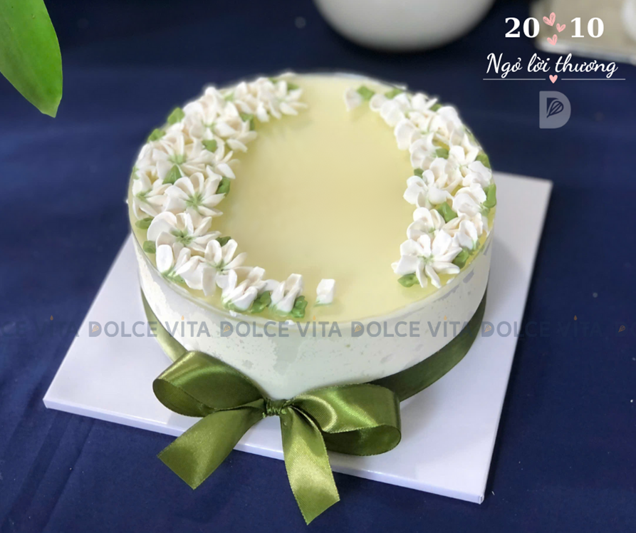 [20/10] Green Tea Lemon (Bánh mousse trà xanh chanh) trang trí viền hoa