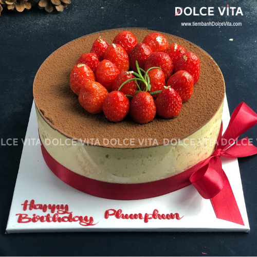 T013 Tiramisu trang trí dâu tây (S30-50-90-130)