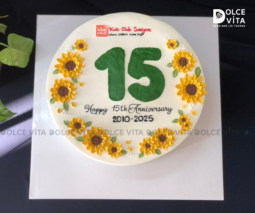 [1812] (90) Bánh Kem Kỷ Niệm Thành Lập Doanh Nghiệp – Ý Nghĩa & Trang Trọng