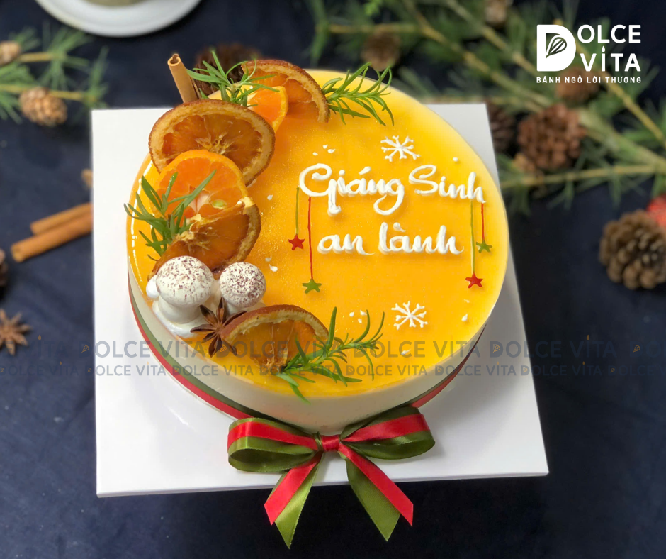 N005 Passion Fruit Mousse (Christmas cake - Bánh giáng sinh/ Noel)