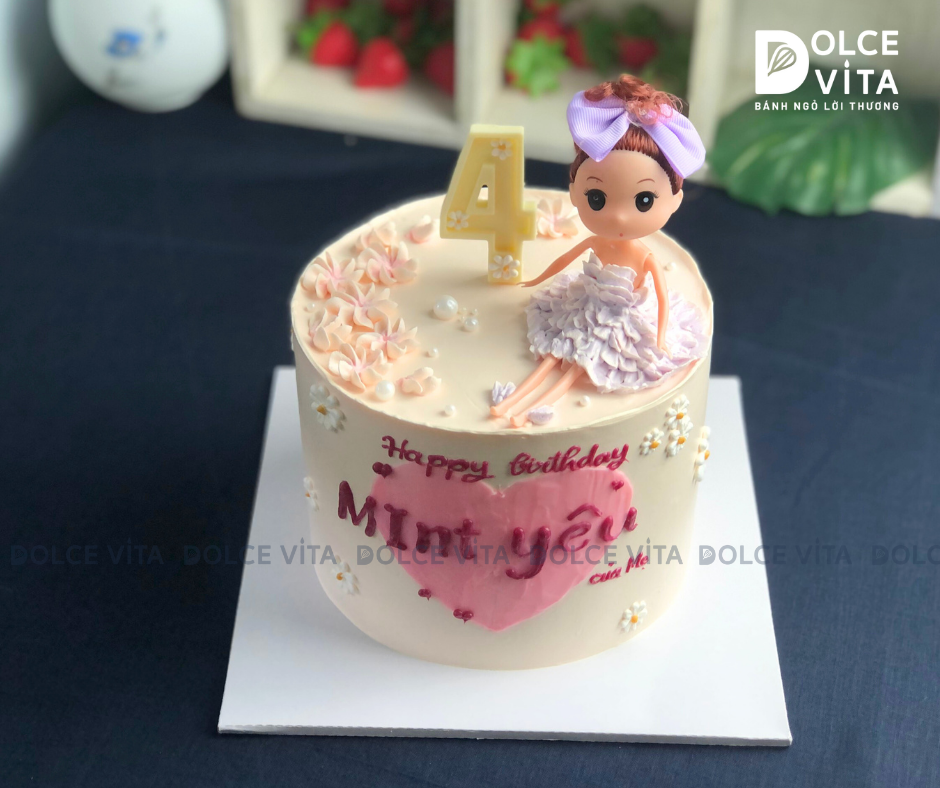 344 (120) Bánh trang trí búp bê, tạo hình số tuổi trên bánh