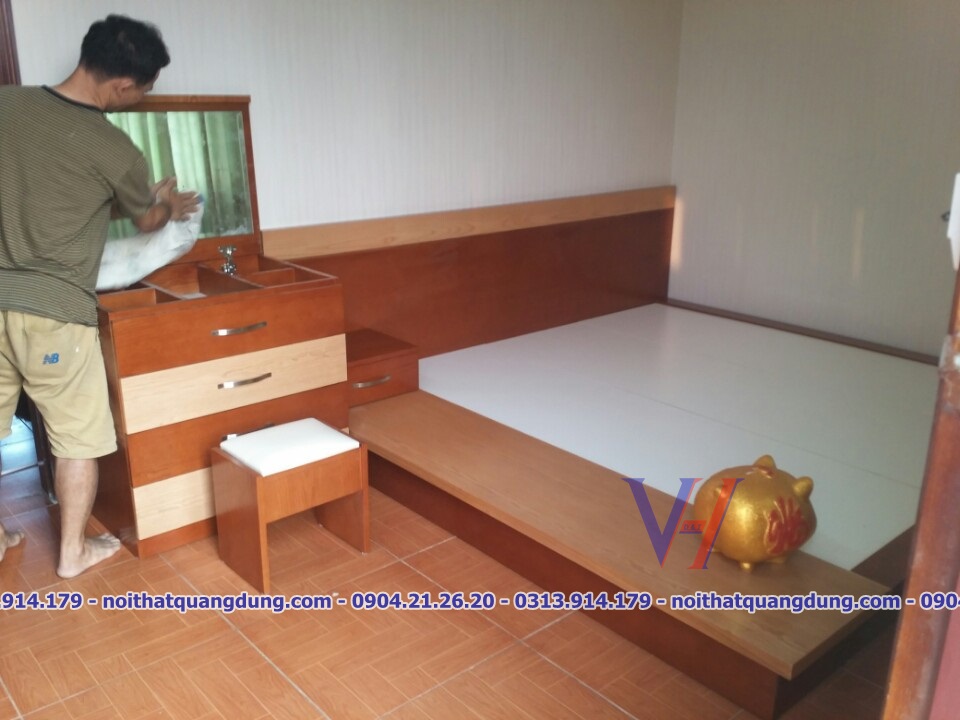 giường gỗ veneer cao cấp-Quang Dũng