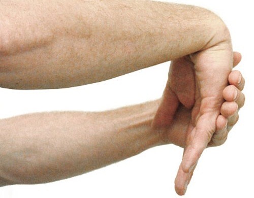 các cách chữa viêm khớp cổ tay nên áp dụng ở nhà