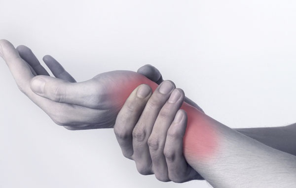 Cách điều trị bệnh viêm khớp cổ tay an toàn hiệu quả
