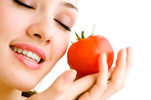 Công dụng của quả cà chua với sức khỏe con người như thế nào