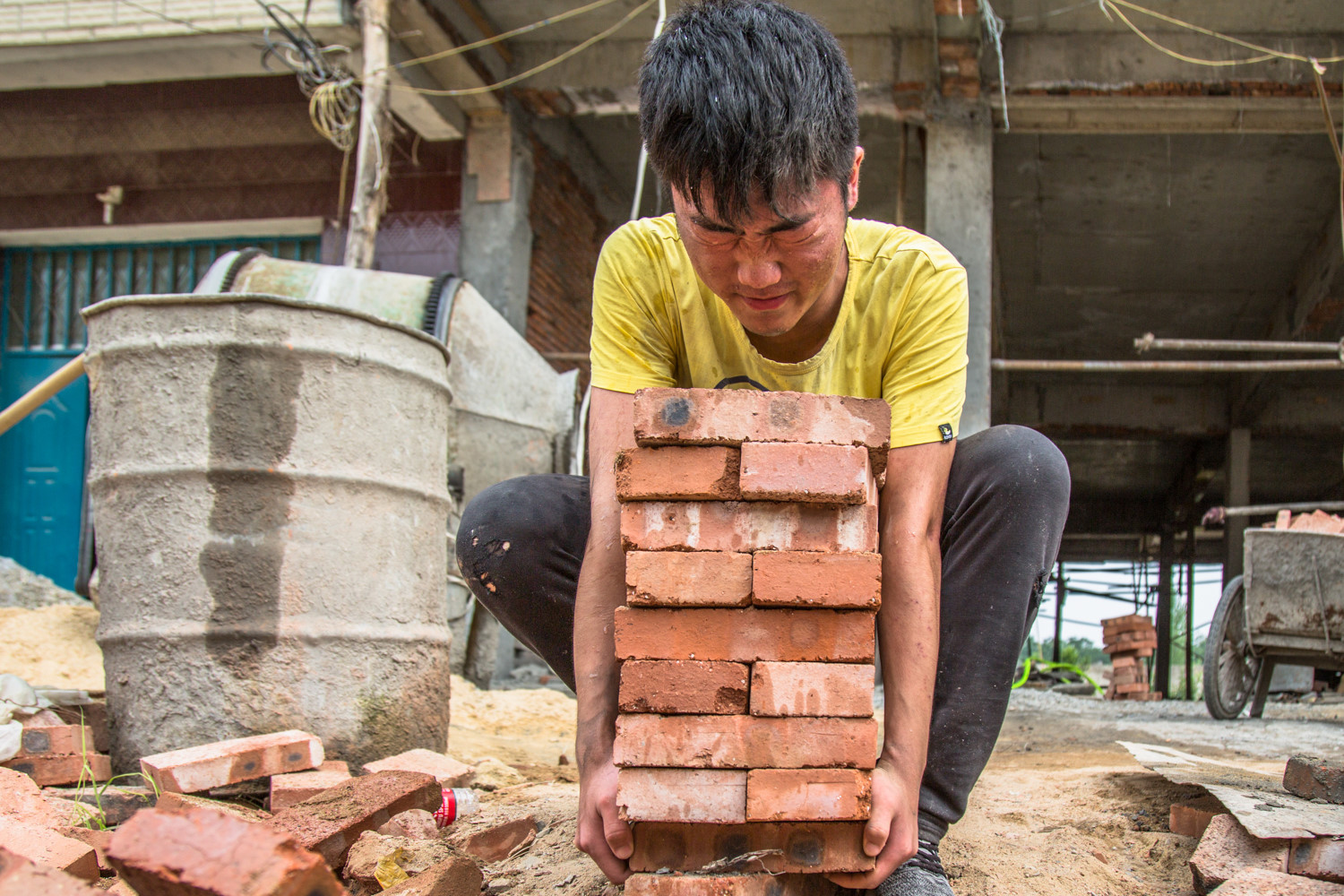 Đau nhức toàn thân là bệnh gì và cách chữa trị ra sao