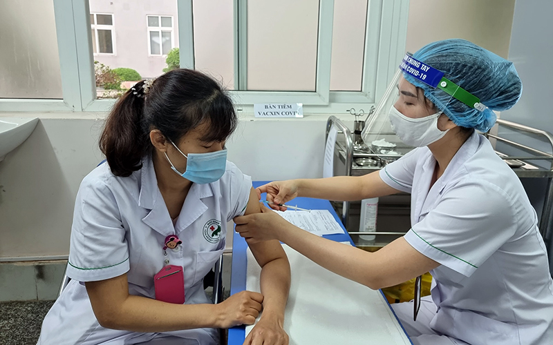 Hướng dẫn thực hành tiêm chủng vắc xin phòng covid-19