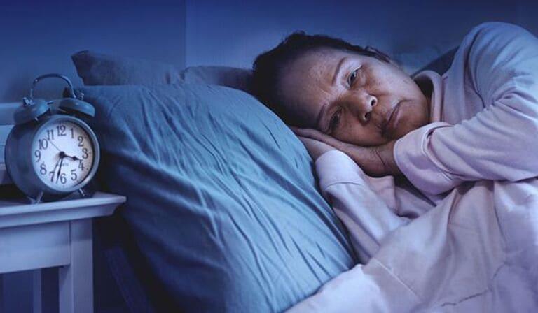 Mất ngủ thường xuyên bị bệnh gì