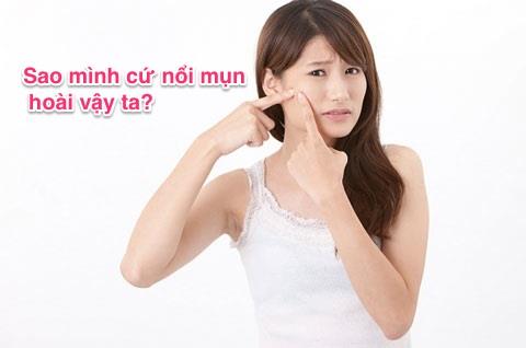 rối loạn nội tiết tố nữ gây mụn