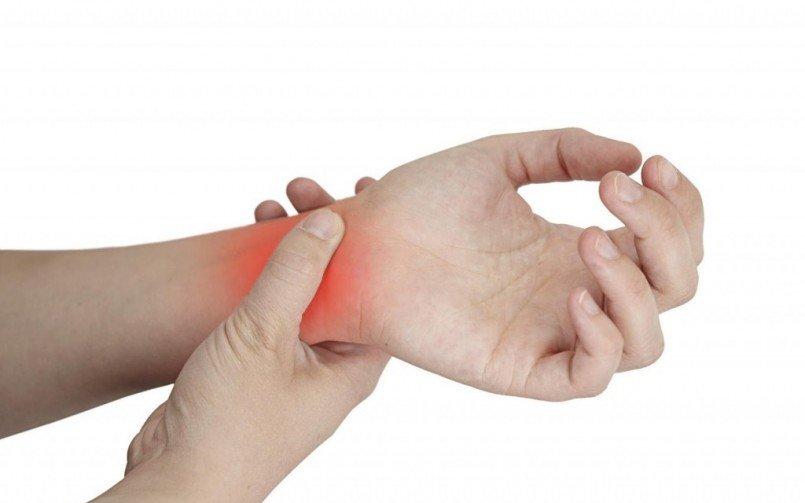 Viêm khớp cổ tay uống thuốc gì tốt nhất hiện nay