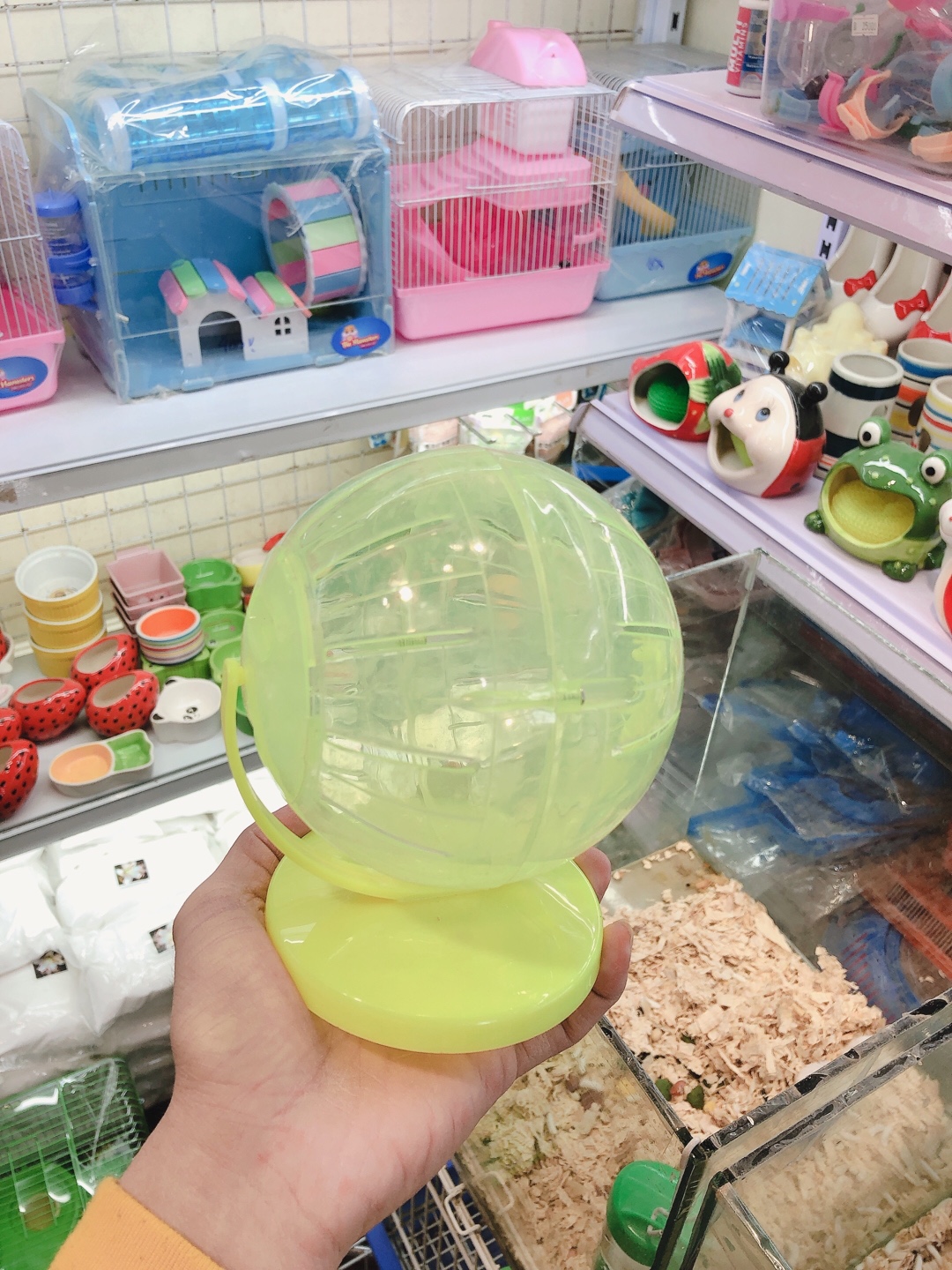 Bóng chạy nhựa có đế