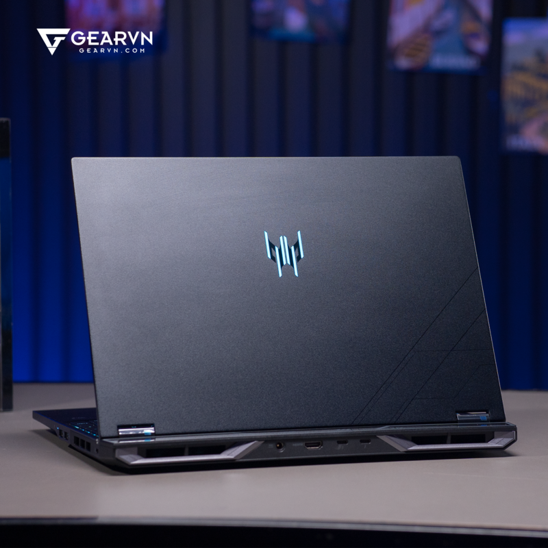 Laptop gaming Acer Predator Helios Neo 16 PHN16 I31 74MN