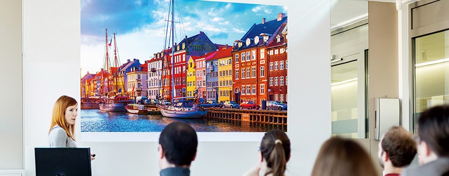 Máy chiếu Panasonic PT-LB426